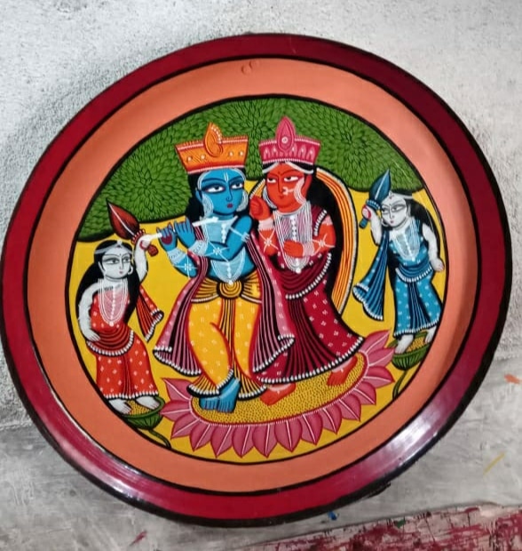 Radha Krishna - Kalighat painting on plate - Indian handicraft - Ajay Chitrakar - 03