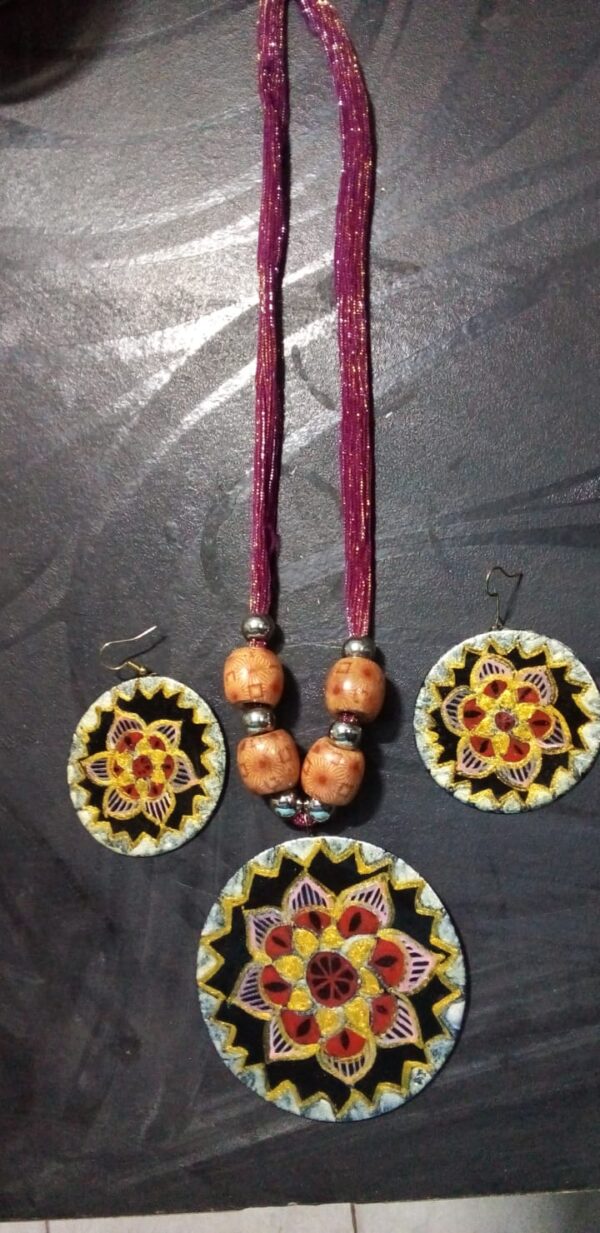 Madhubani Neckles Indian Handicrafts Vinay Kumar 06